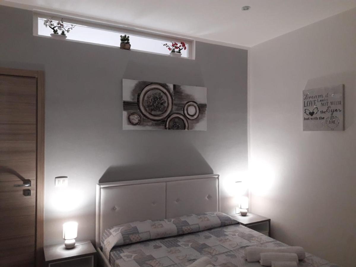 La Piazzetta Della Patrona Apartment Syracuse Bagian luar foto
